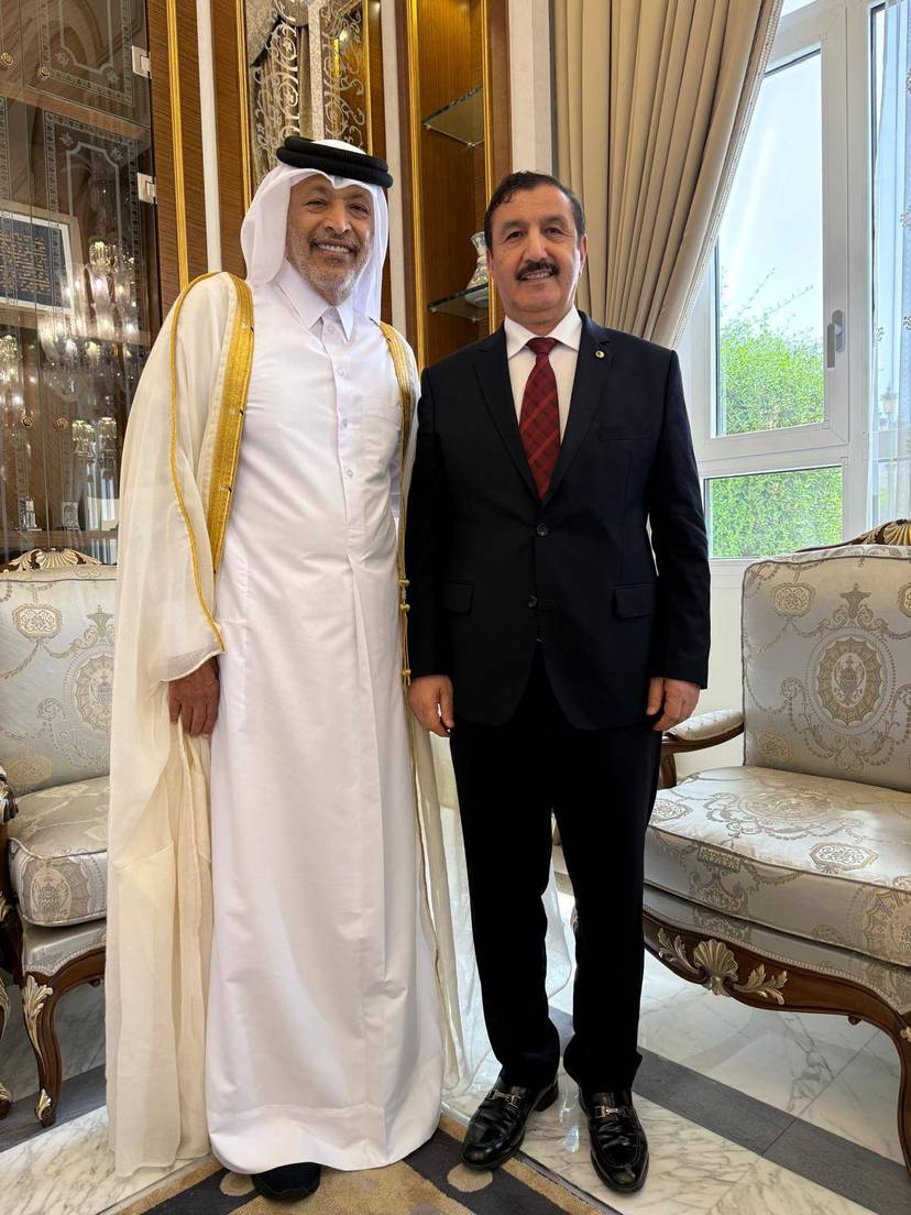 السفير صالح عطية يزور رئيس مجلس الشورى القطري ويهنئه بمناسبة عيد الأضحى المبارك