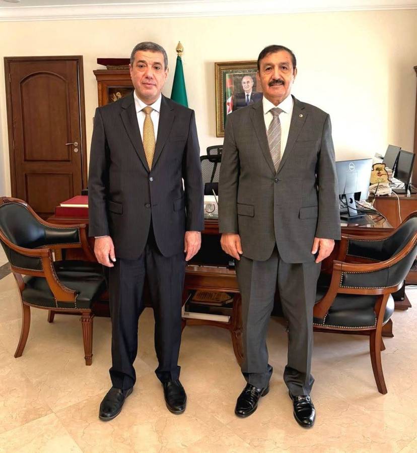 السفير صالح عطية يستقبل سفير الجمهورية اليمنية بمقر سفارة الجزائر بالدوحة
